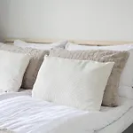 Aurora Ii Apartment *